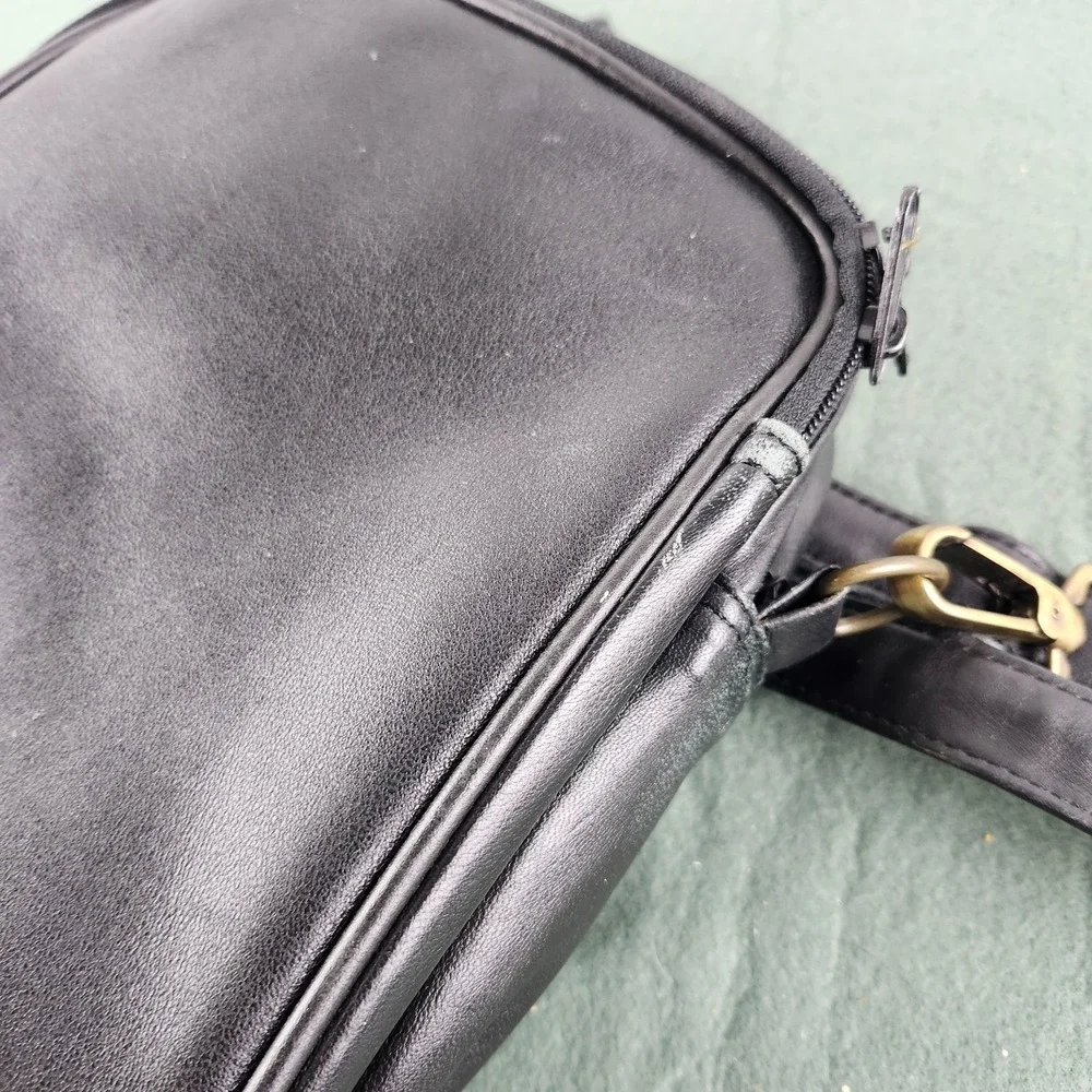 80s/90s Vintage Dopp Personal Travel‎ Messenger Crossbody Genuine Leather Black